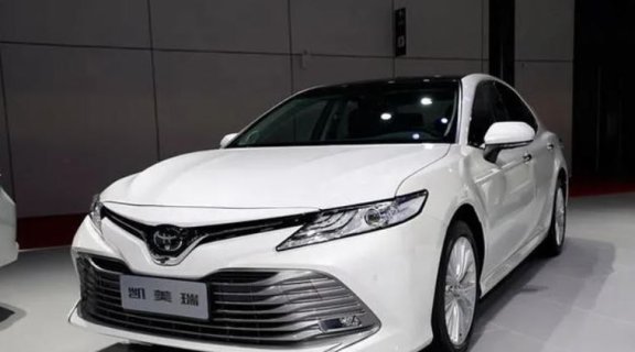 丰田大促“掀桌子”!凯美瑞2.5L强动力油耗4.2L,直降12万